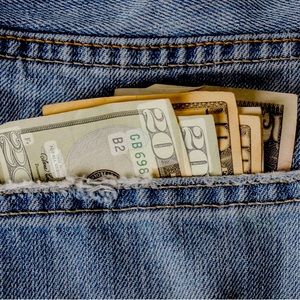 DollarPockets, keep more dollars 4 your pockets! $25 or Less, heavy on the less!